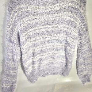 Apt. 9 Women's Soft Lilac and White Sweater